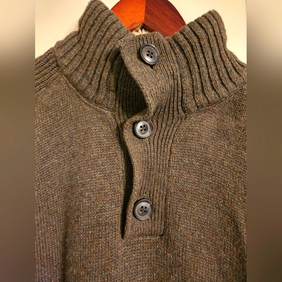 Gap Men's Wool Blend Sweater - Picture 2 of 6